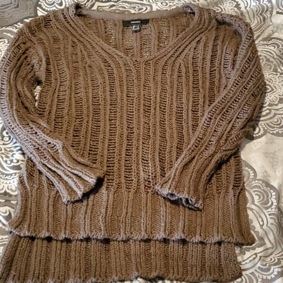 Sweater - Picture 2 of 3